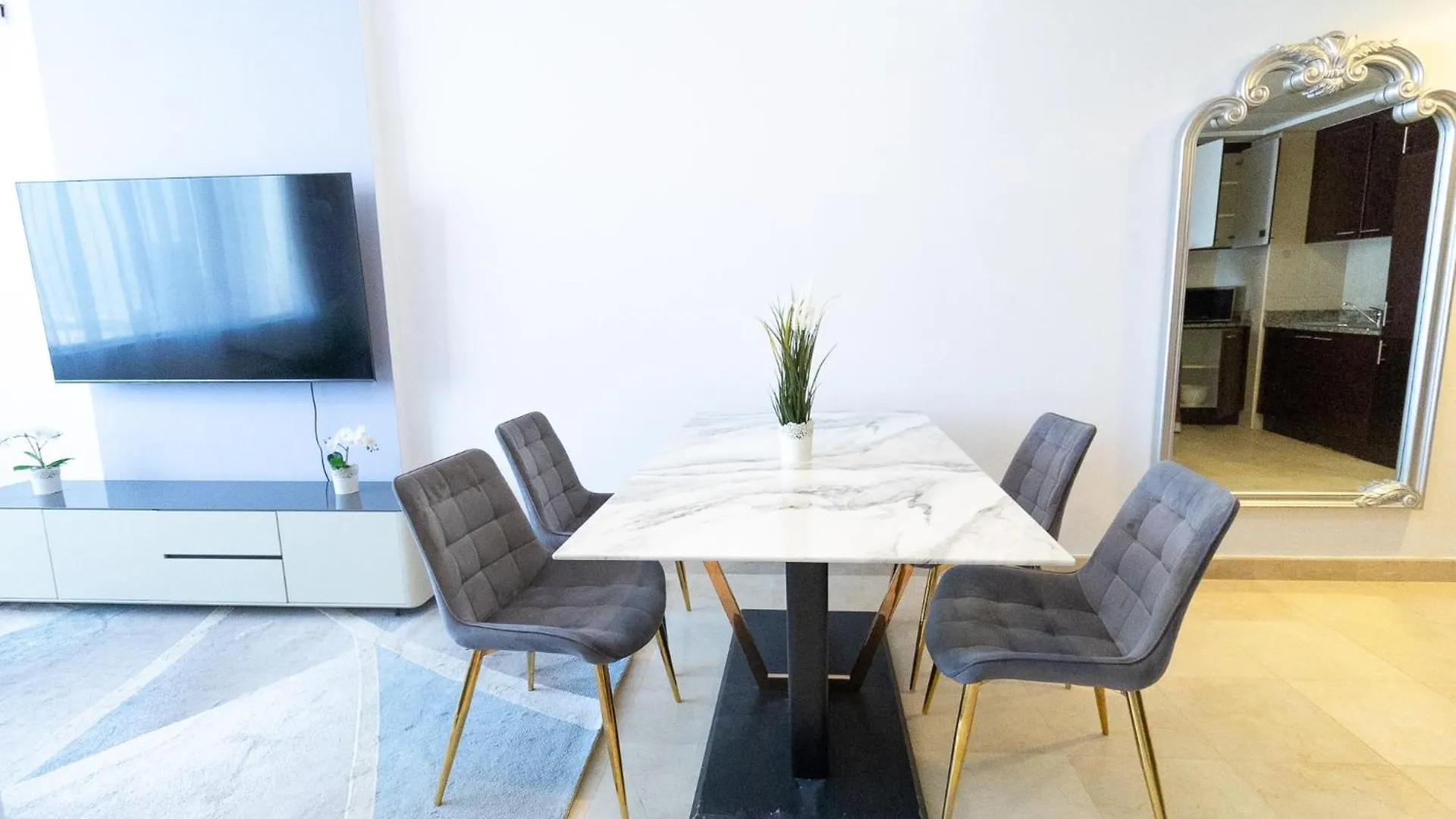 Sky Garden In Difc Apartment By Happy Season Dubai United Arab Emirates